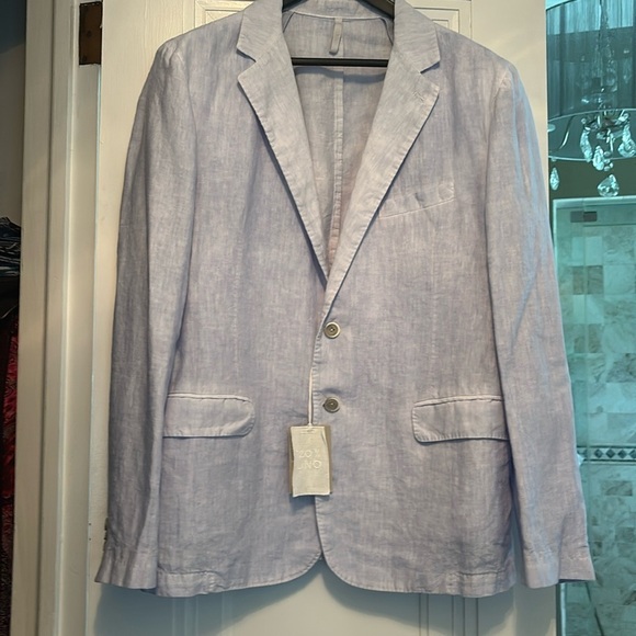 120% Lino Men’s Slim fit Single breasted blazer with patch pockets in baby blue